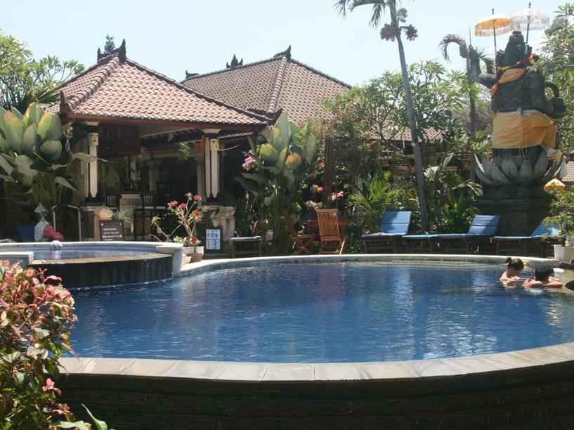 Suma Beach Hotel Lovina  Exterior photo